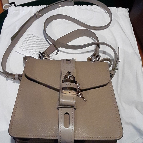 SOLD × Chloé Aby Day Bag - Picture 5 of 9